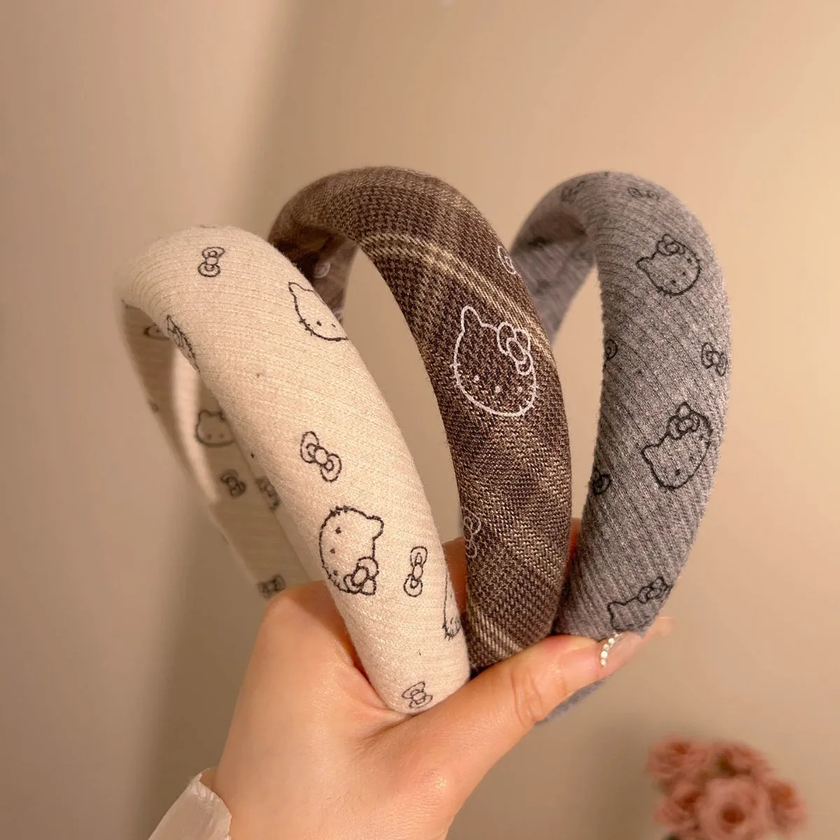 New Knitted Cat Bow Headband for Women – Padded Sponge Crown-Lifting Hair Hoop, Cute Spa Face Washing Headwear, Girly Going-Out Hair Accessory